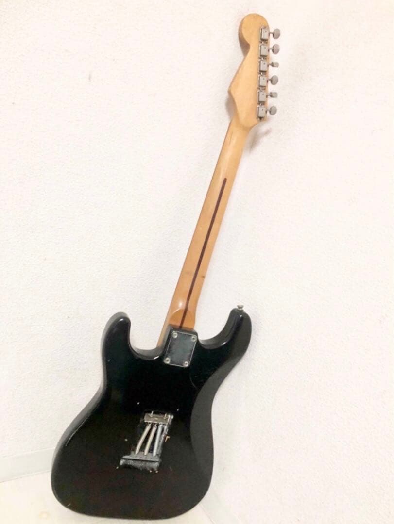 激シブ！レリック加工のヴィンテージ風ストラット￼タイプエレキギター　メーカー不明