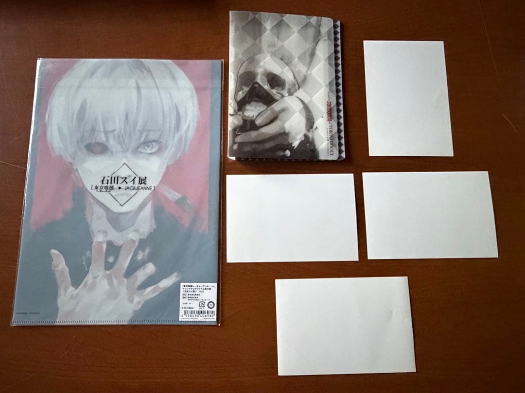 東京喰種 石田スイ 缶バッジ ポストカード クリアファイル アクリルスタンド