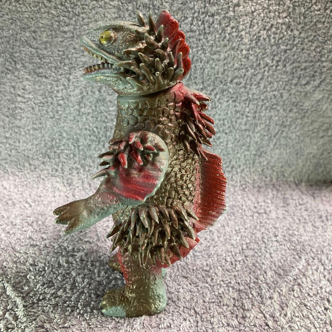 M*4様 ポピー　キングザウルス　ゲスラ