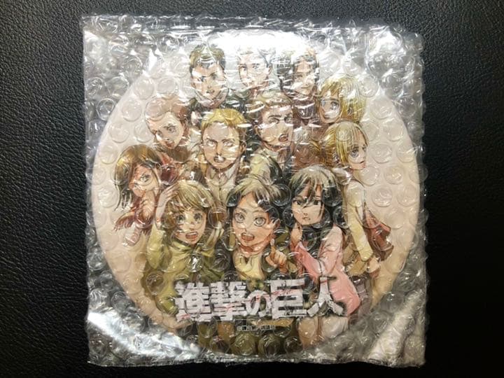 【200名限定非売品】進撃の巨人　超特大缶バッチ　マンガワン特典