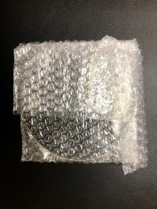 【200名限定非売品】進撃の巨人　超特大缶バッチ　マンガワン特典