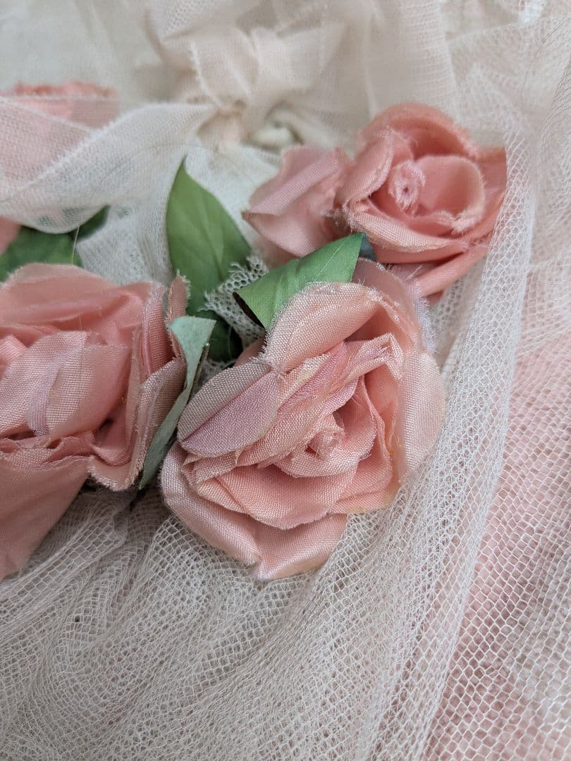花冠　ピンクの薔薇柄　アンティーク、ヴィンテージ