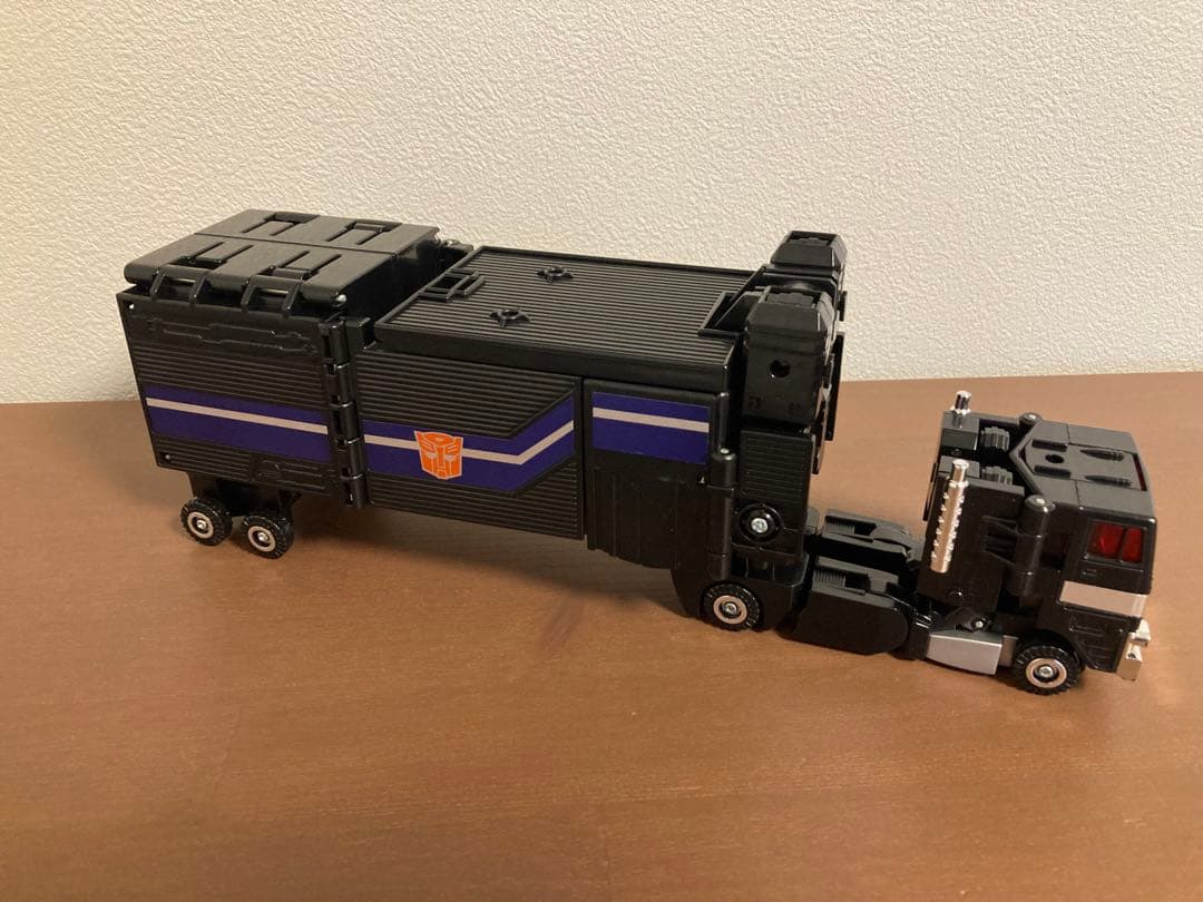 F*e様 トランスフォーマー ニュークリオンクエスト　スーパーコンボイ C-30