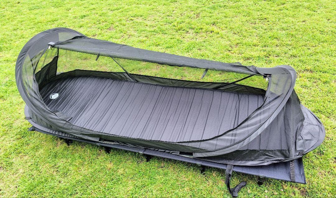 グラフェンヒーター内蔵寝袋付　究極のメッシュテント　ブラックカンガルー 一式