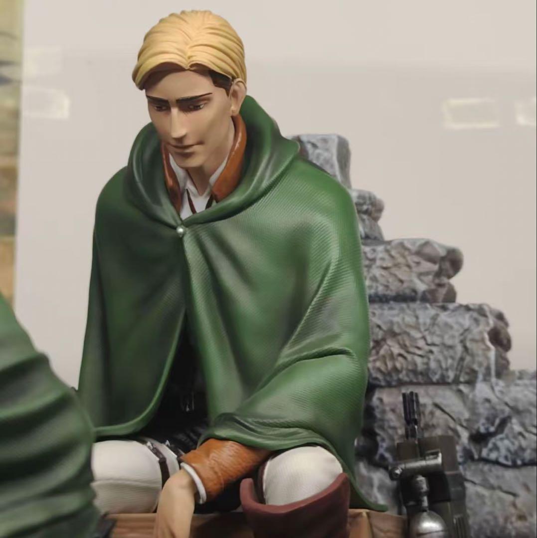 進撃の巨人 ② リヴァイ+ エルヴィン ガレージキット ガレキ スタチュー