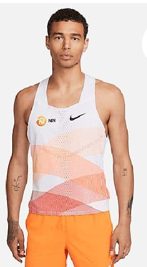 Nike エアロスイフト　NN2023