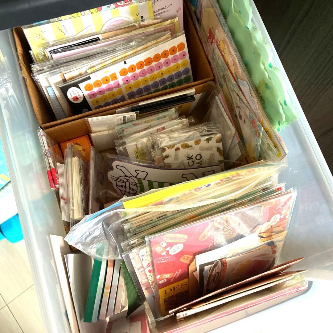 紙モノ コラージュ素材 大量 おすそ分けファイル まとめ売りサンリオ ディズニー