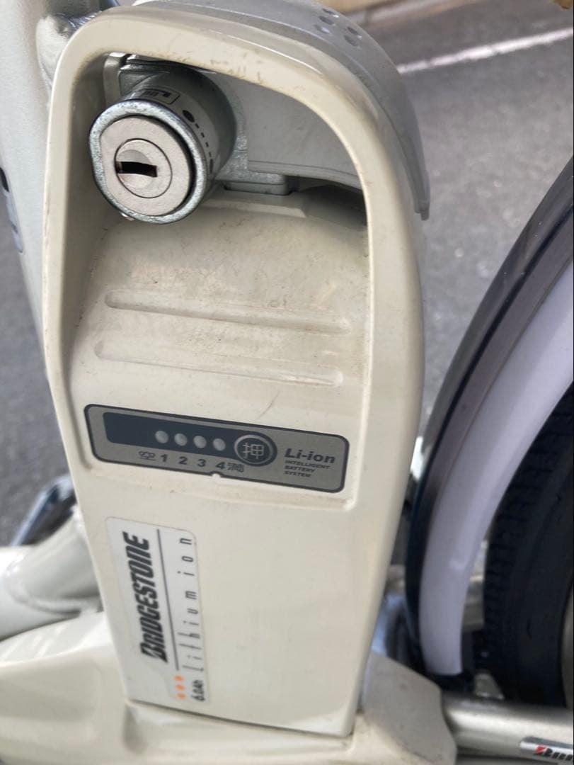 1821業界最長12ヶ月保証付！送料無料エリア多数！安全整備済み！電動自転車