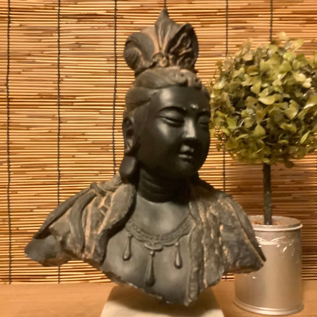 古玩・石像「観音菩薩胸像」仏教美術・観音経・般若心経・功徳・石彫り