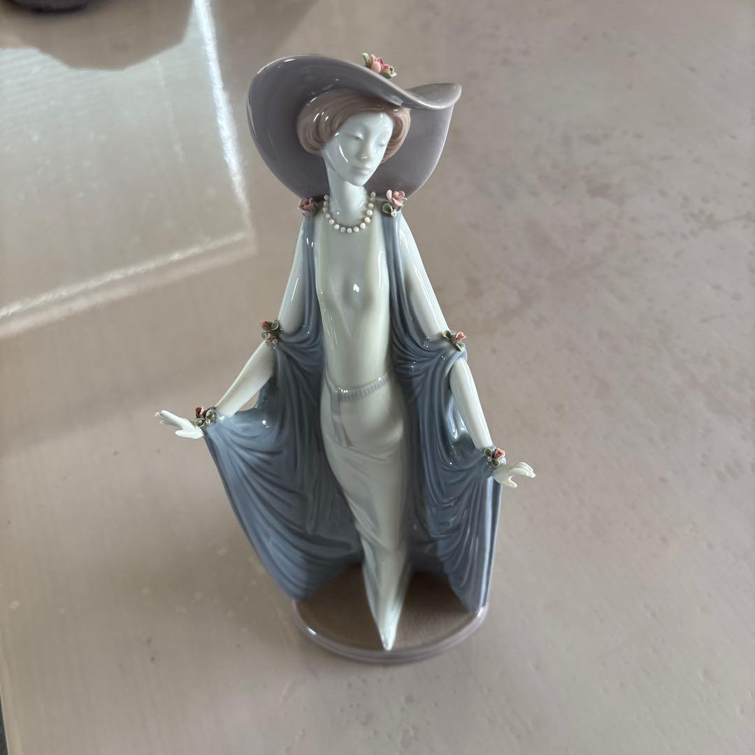 ふみふみ　LLADRO リヤドロ　 モンテカルロの貴婦人