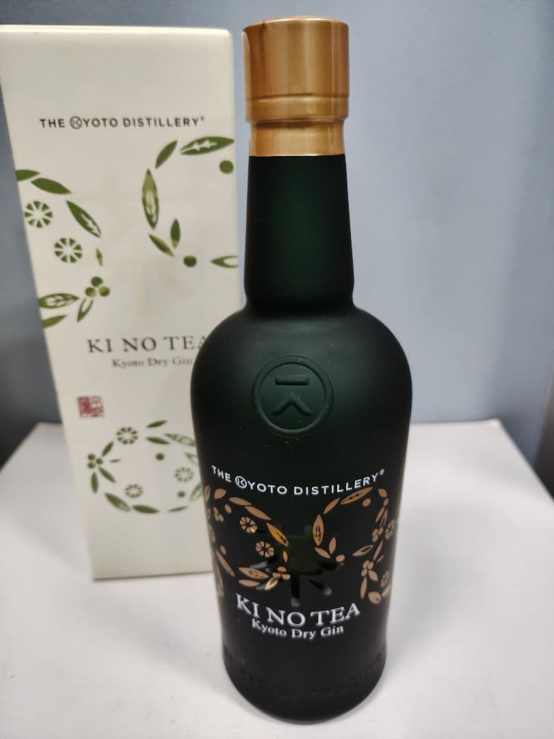 ウイスキー　ジン　セット