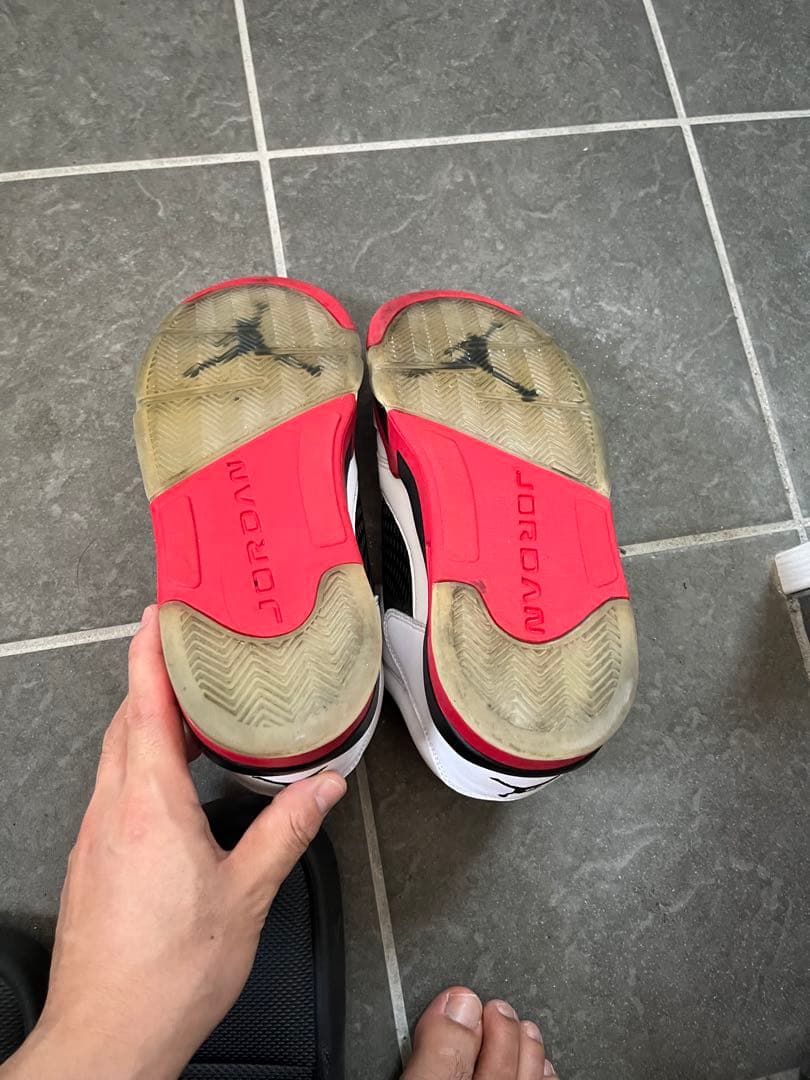 エアジョーダン5 レトロ ロー 白 赤 28.5