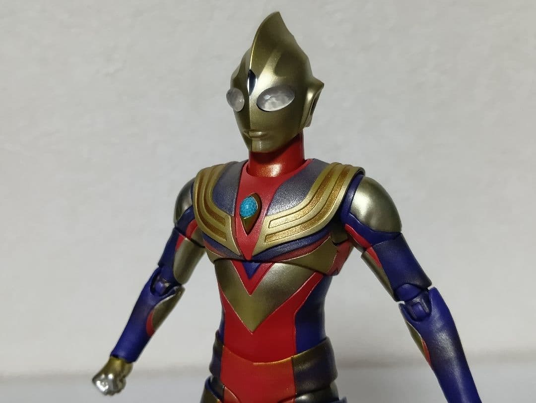 S.H.Figuarts（真骨彫製法）ウルトラマンティガ　グリッターティガ