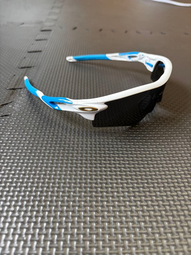 Oakley スポーツサングラス ホワイト/ブルー