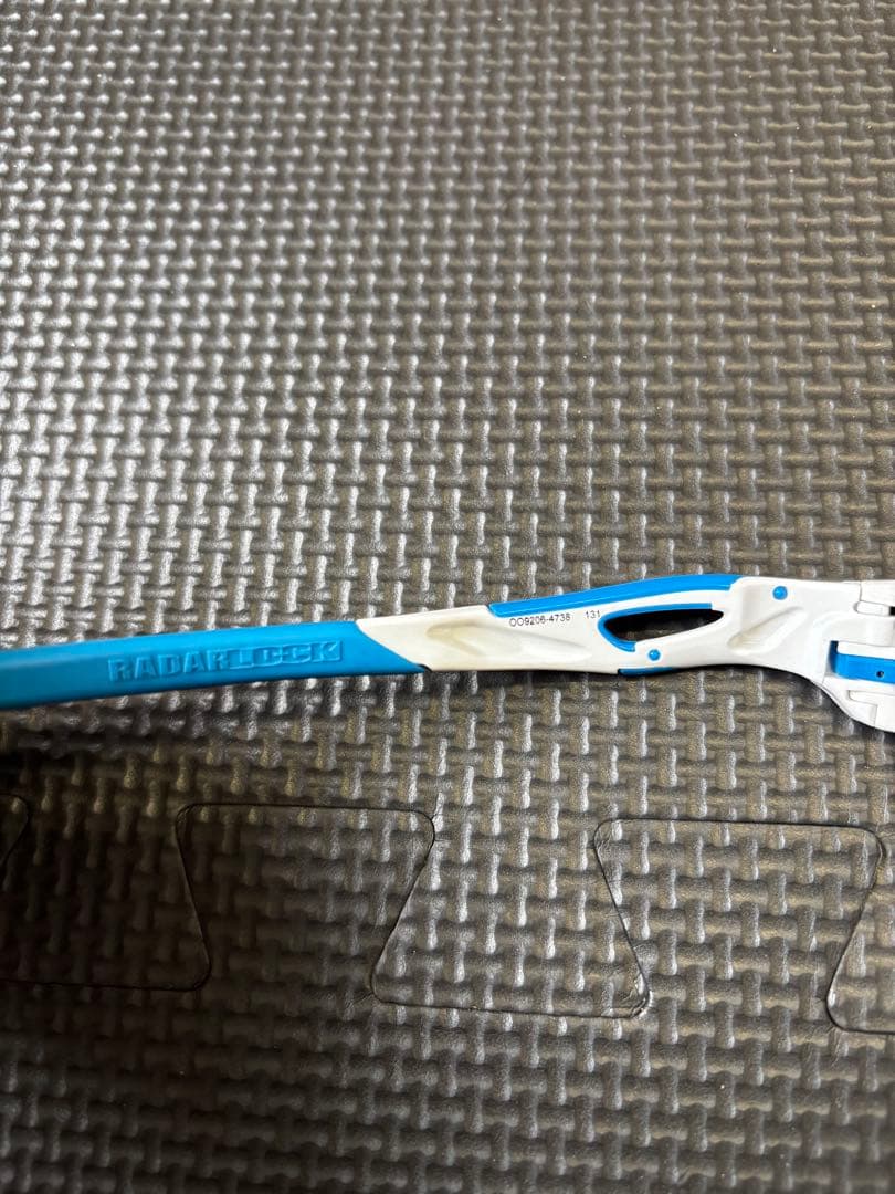 Oakley スポーツサングラス ホワイト/ブルー