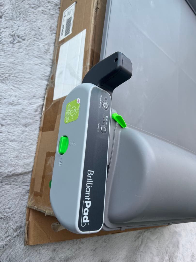 BrilliantPad 自動清掃犬用トイレ 本体