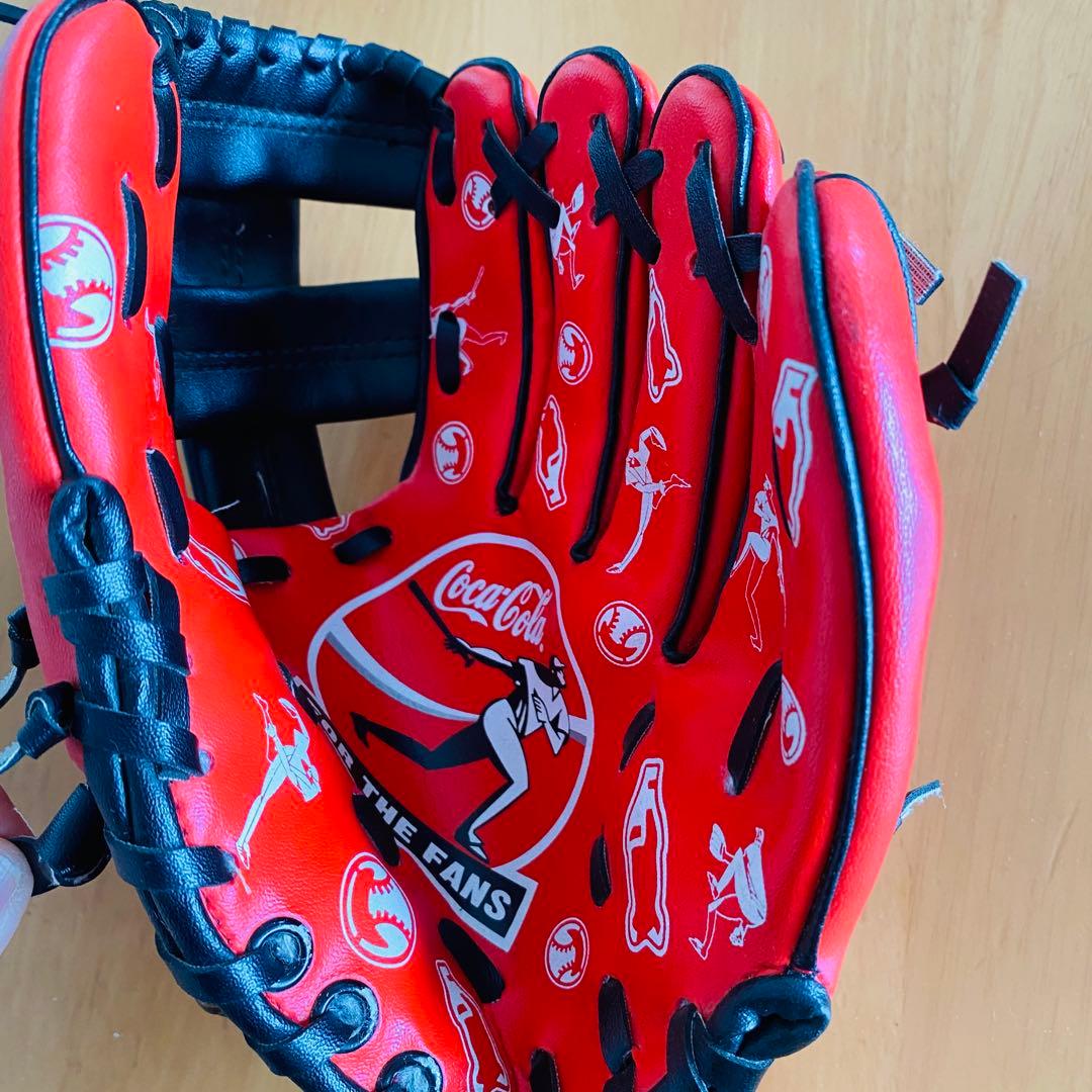 コカコーラ 野球 グローブ 赤