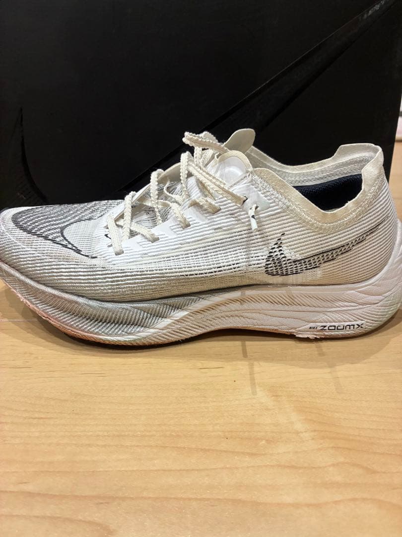 ナイキ ズームX ヴェイパーフライ ネクスト% 2 25.5cm