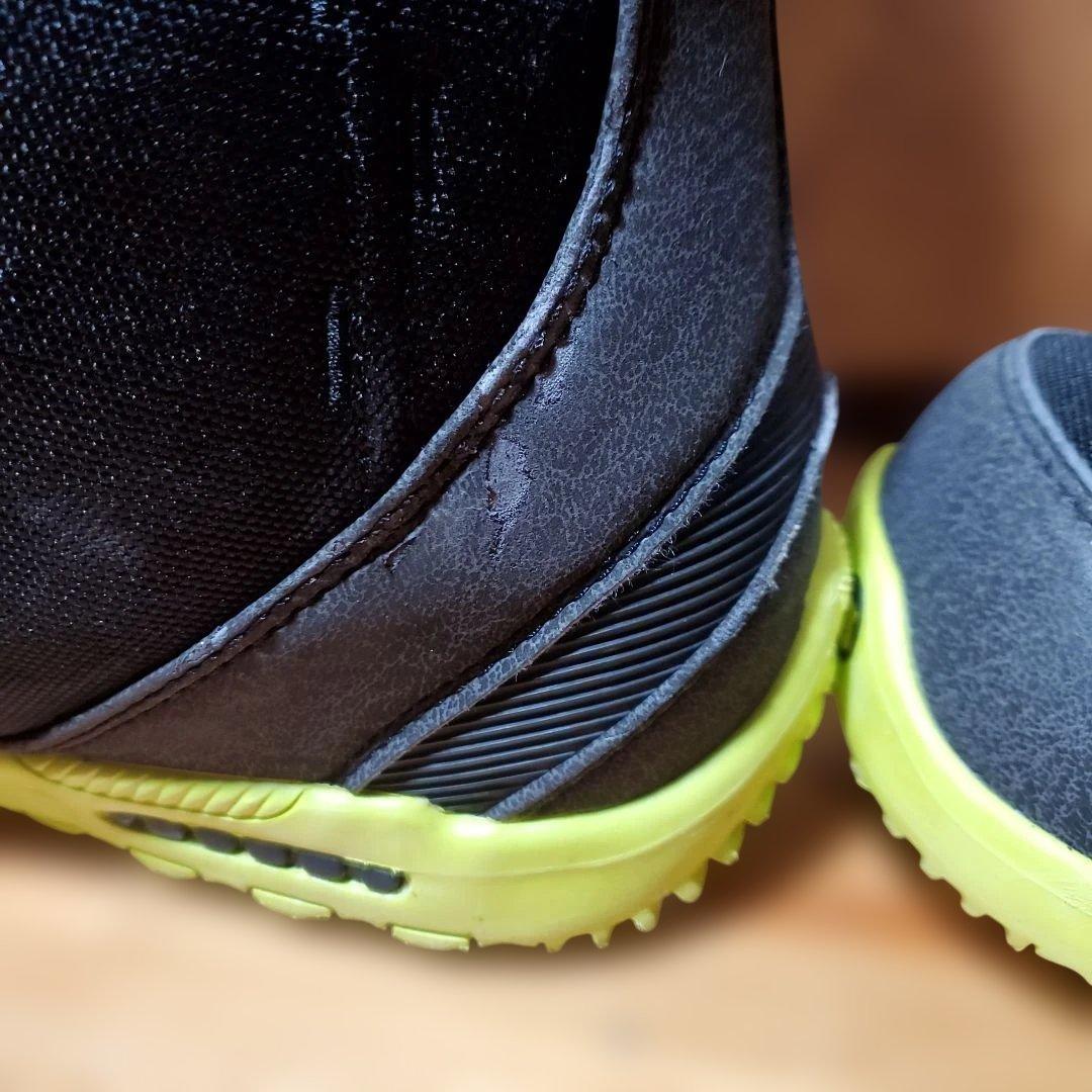 BURTON スノーボードブーツ！ 26095