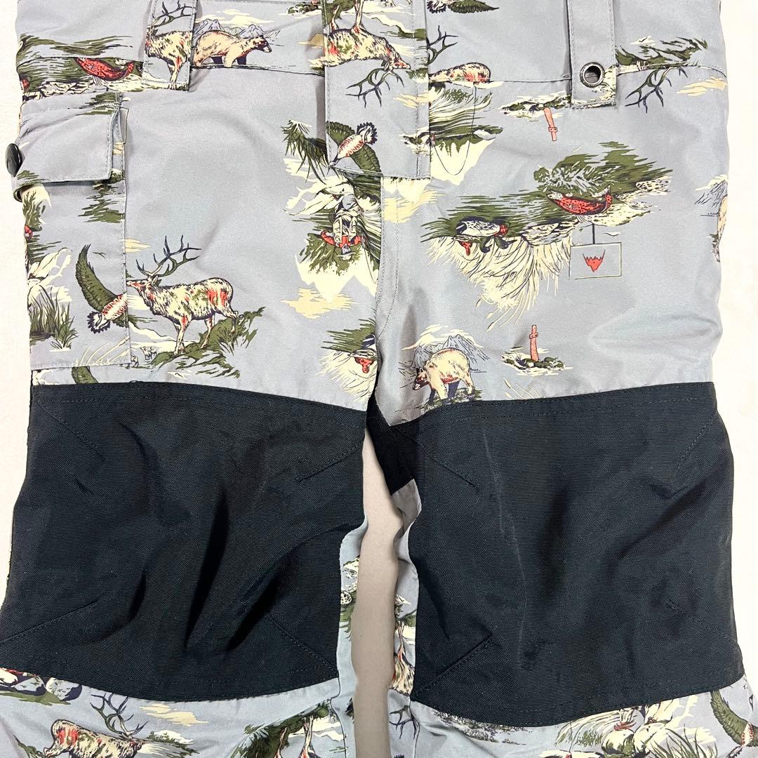 BURTON 子ども用スノーボードウェア アニマル迷彩　2T　90〜100cm