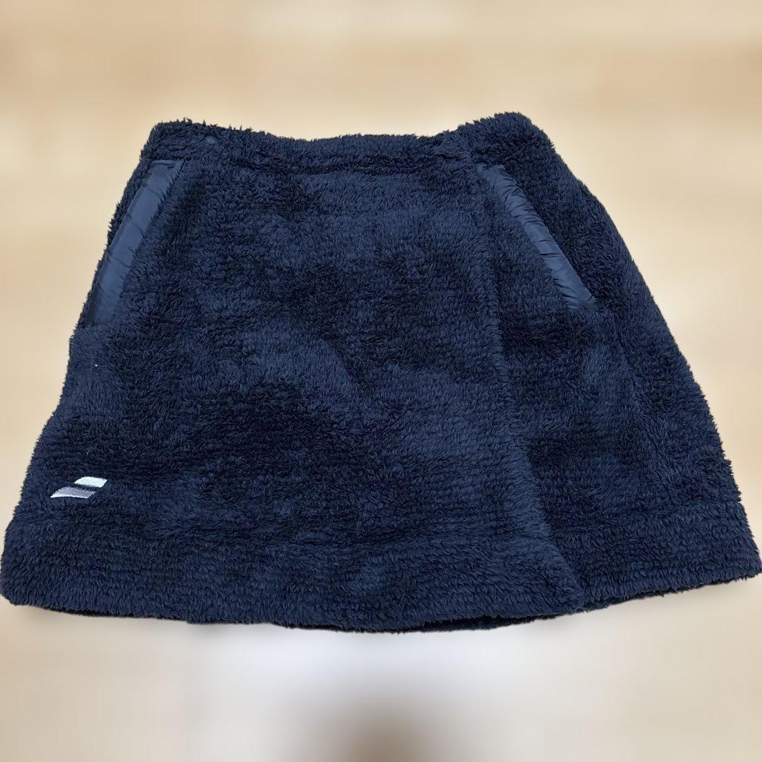 美品‼️バボラ　ネイビー　ファースコート　もこもこ　テニス　ボア素材