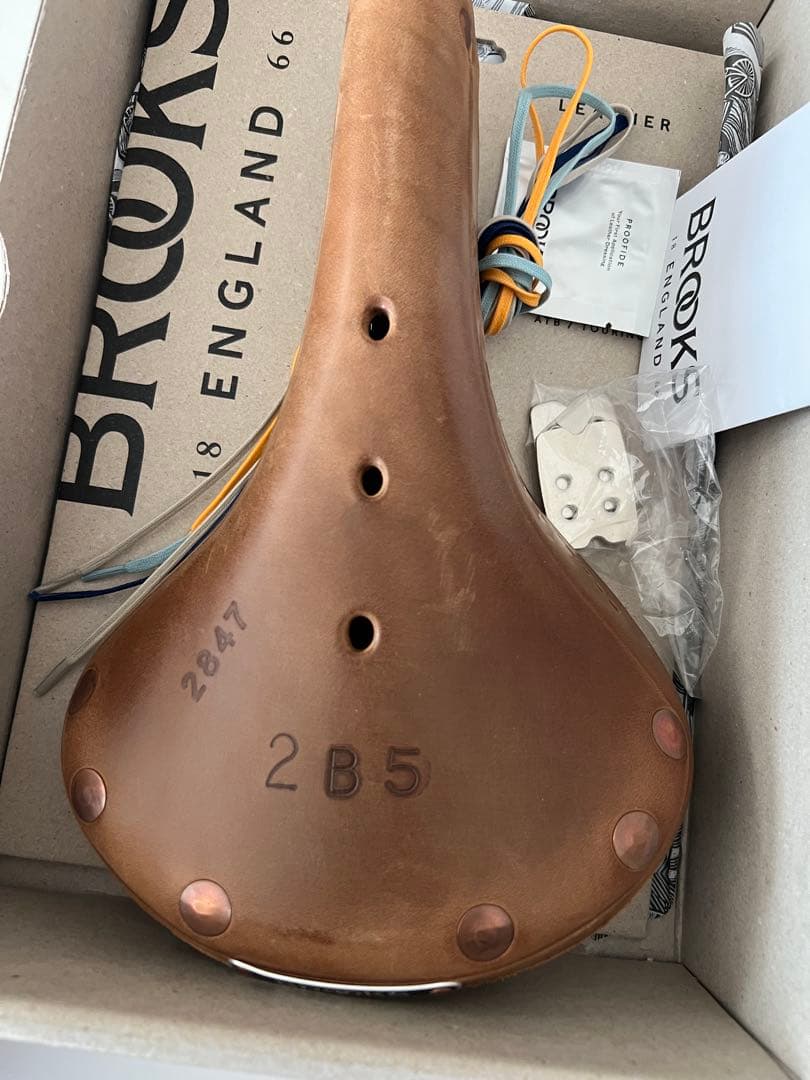 i*y様 BROOKS × BLUE LUG ”B17 FOR BLUE LUG