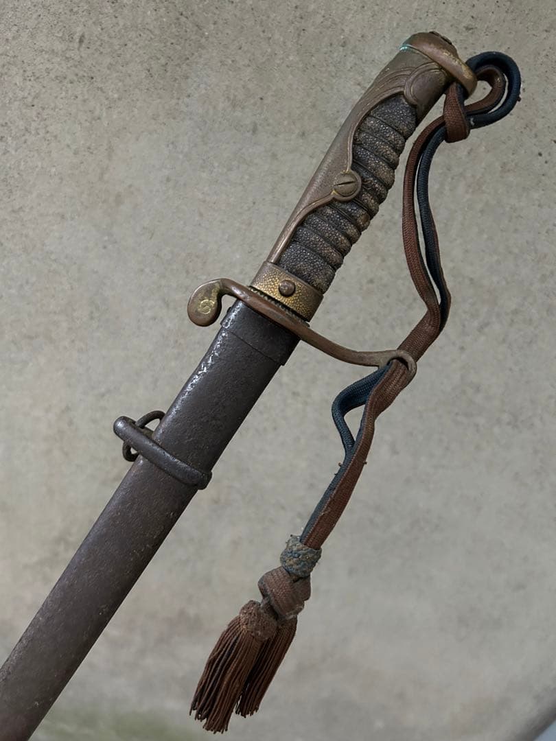 指揮刀　サーベル　刀緒付き　模造刀　日本軍　鍔　軍刀　銃剣　短剣　当時物　現状品