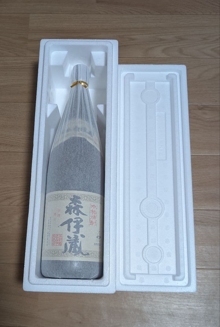 森伊蔵 1800ml 焼酎 化粧箱入り　2025年5月到着分