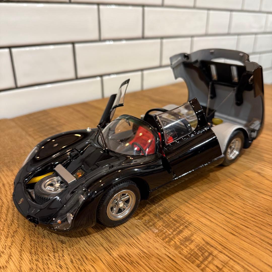 【超レア】EXOTO Porsche 910 Black 1/18