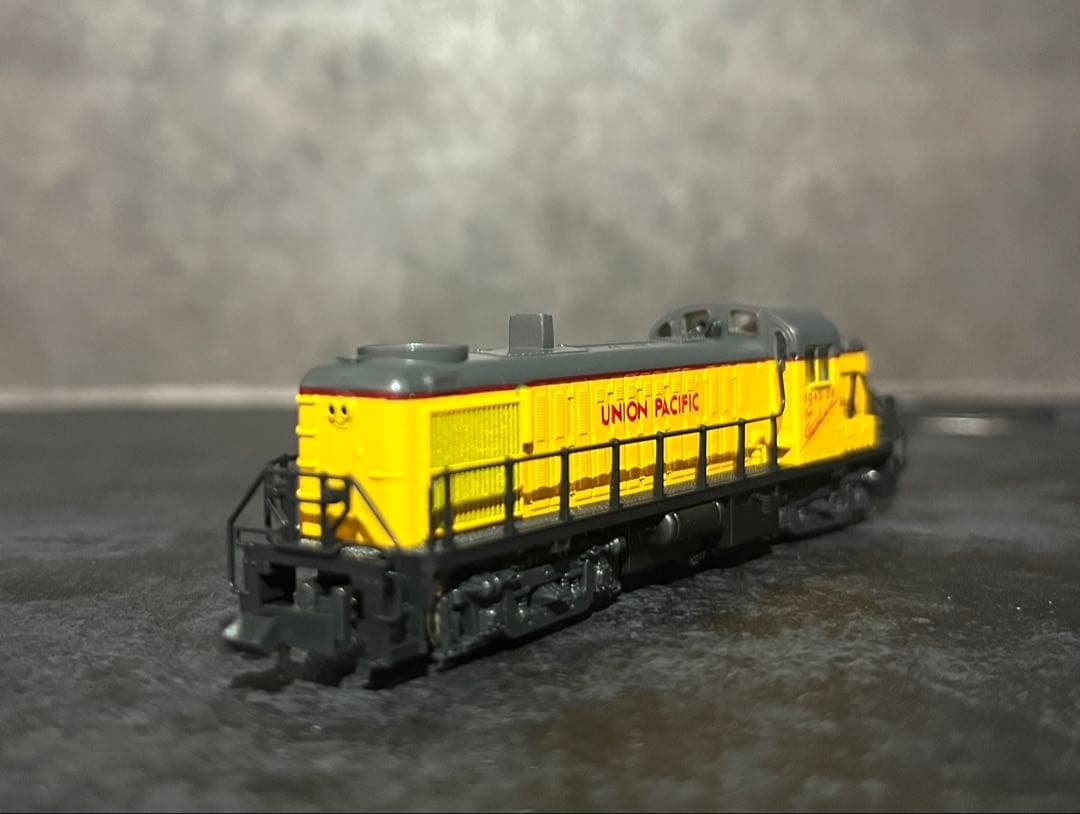 Nゲージ ユニオン・パシフィック鉄道とグレート・ノーザン鉄道のディーゼル機関車