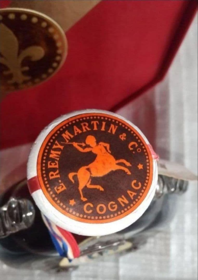 激レア レミーマルタン ルイ13世 ベリーオールド バカラボトル 700ml