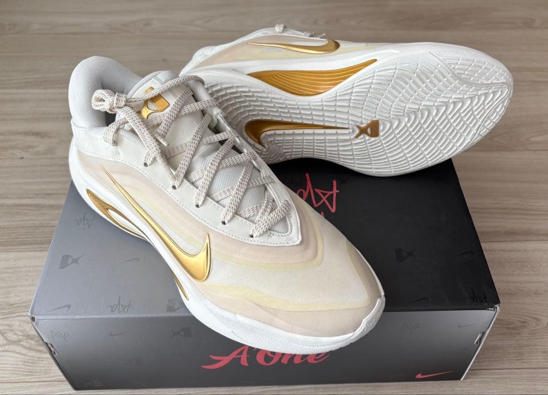 NIKE バッシュ A ONE EP(オフホワイト×ゴールド)