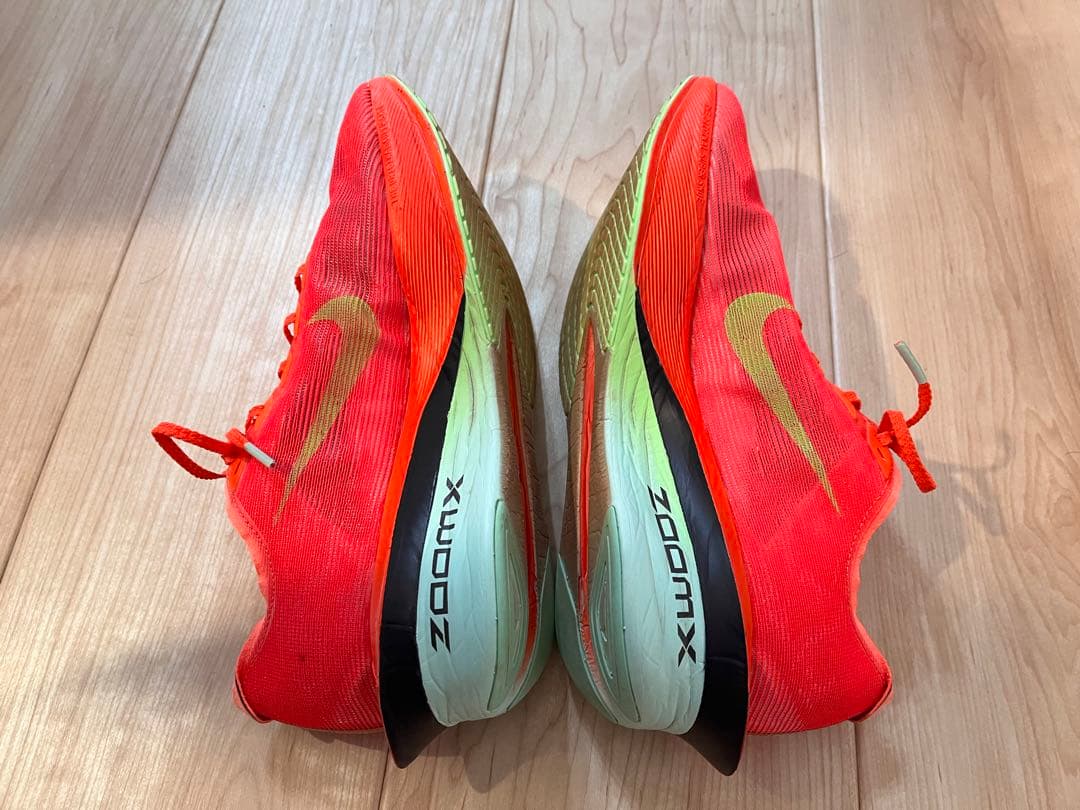 【当日または翌日発送】ナイキ　ヴェイパーフライ4 26.0cm