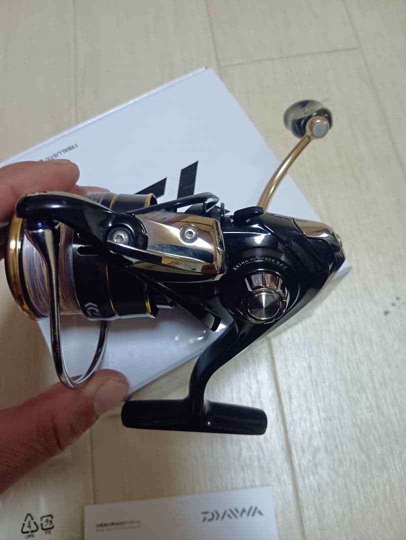 DAIWA BALLISTIC LT 2500SS-CXH スピニングリール