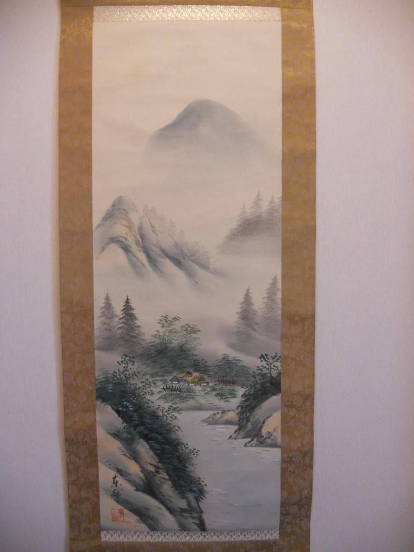 掛け軸 東號 彩色山水 絹本 希少 軸装 茶道具 掛軸 美品 です。