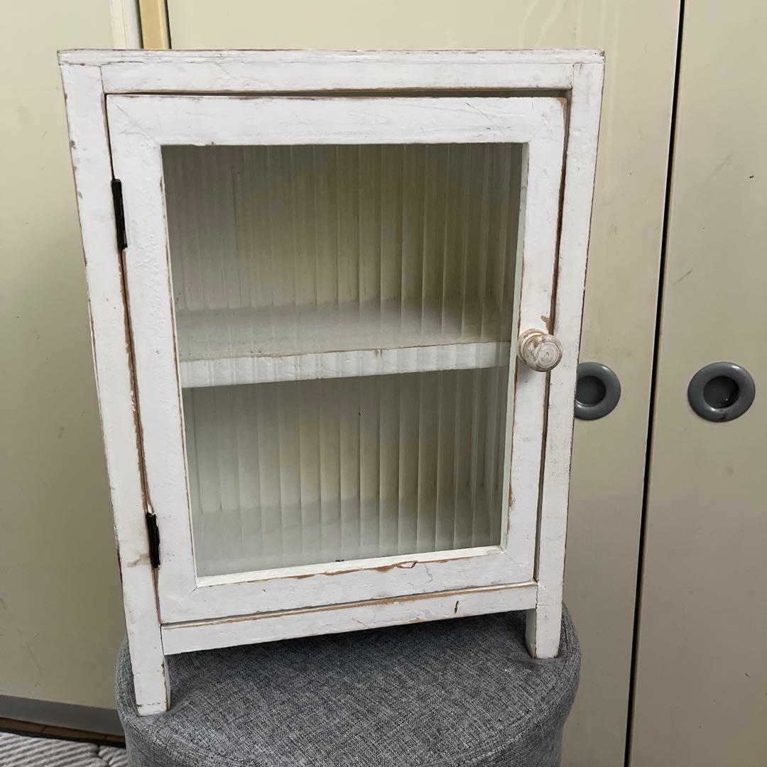 骨董市購入　アンティーク２段　シャビー　波ガラス