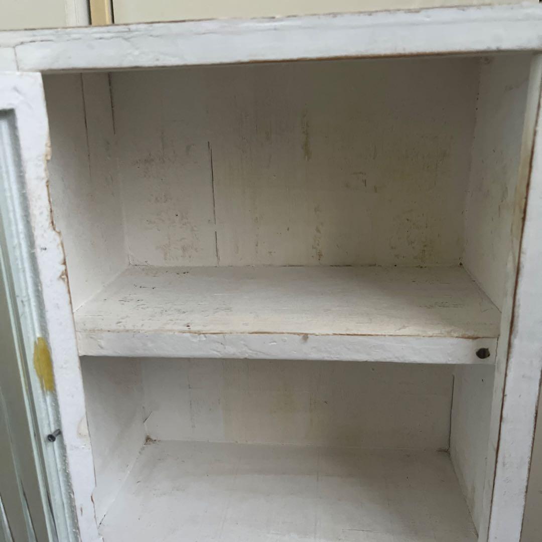 骨董市購入　アンティーク２段　シャビー　波ガラス