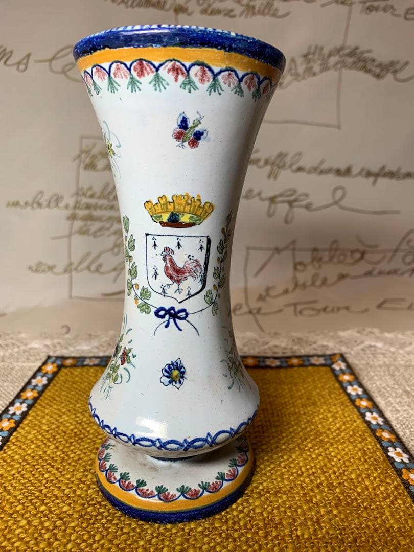 フランス製　アンティーク　上手に細かく描かれたコンカルノー街の絵が素敵な花瓶！