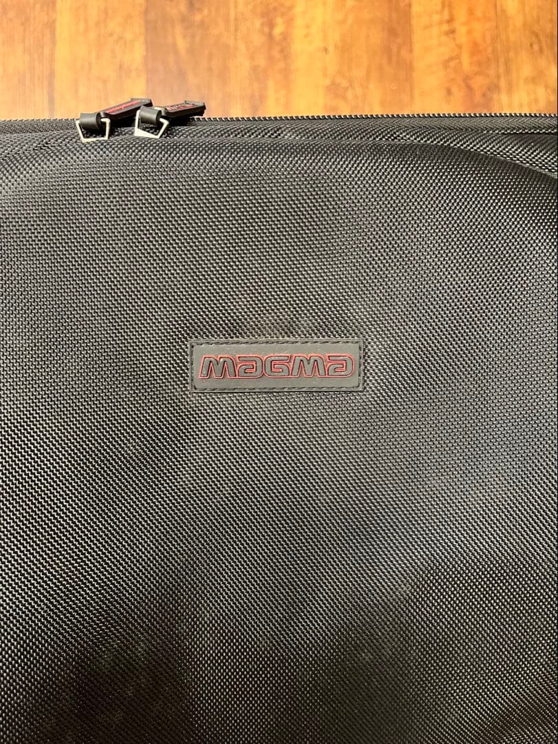 Reloop MIXON 4 DJコントローラー + キャリングケース付き