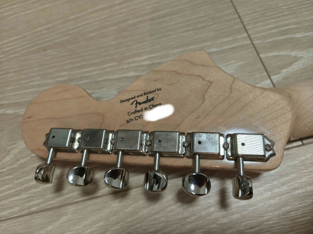 ギター Squier Paranormal Super-Sonic