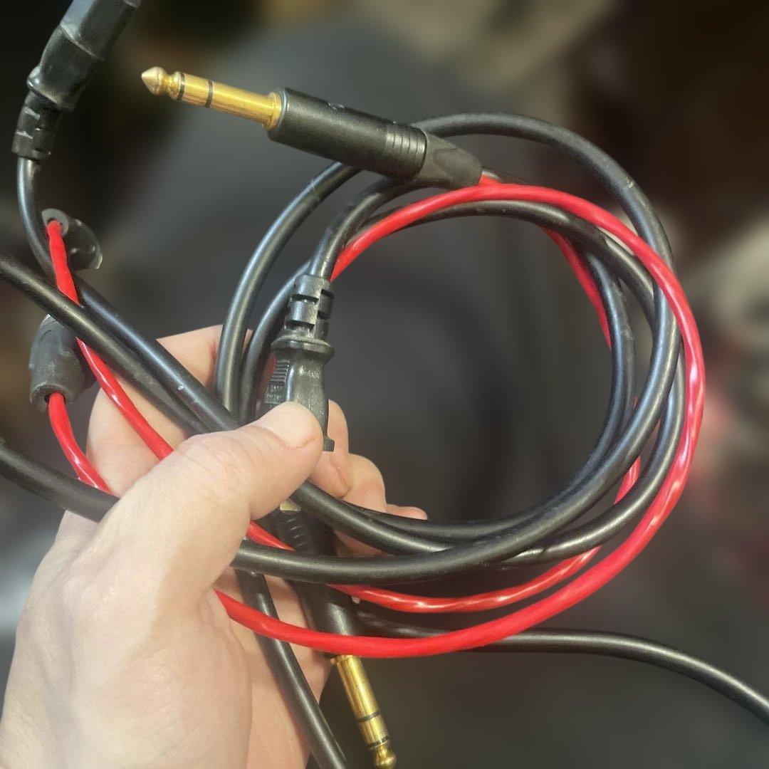 HUKS製ヘッドホンアンプ 高品質