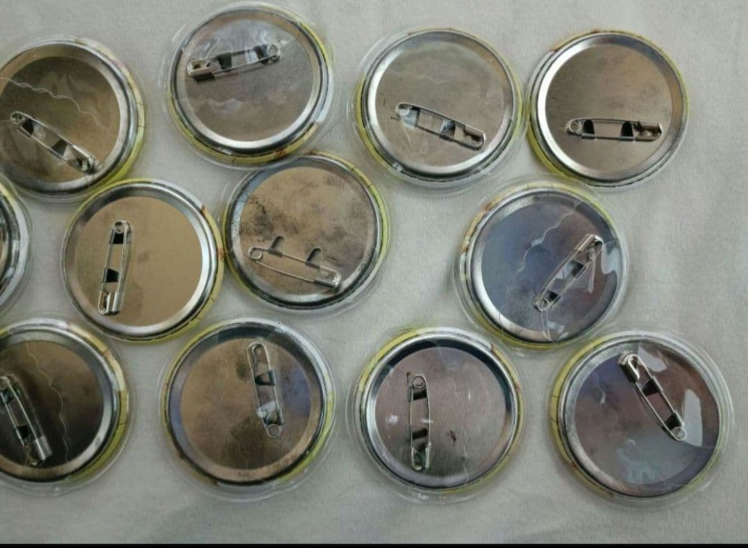 すとぷり　るぅと　缶バッチ　すとめも　等身