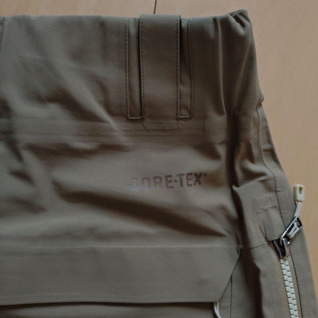 patagonia アントラックドパンツ　男性用