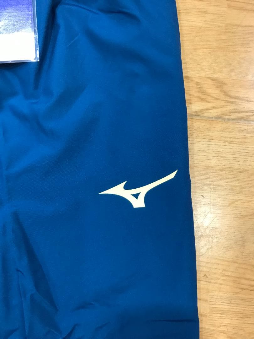 MIZUNOプロシリーズ サッカーピステ上下組 Ｄエメラルド Ｍサイズ 値引不可
