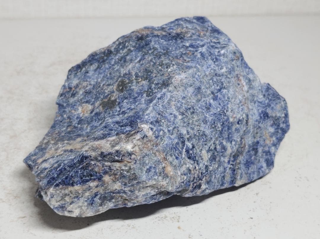 ソーダライト 1kg ラピスラズリ 原石 鑑賞石 自然石 鉱物 誕生石 水石