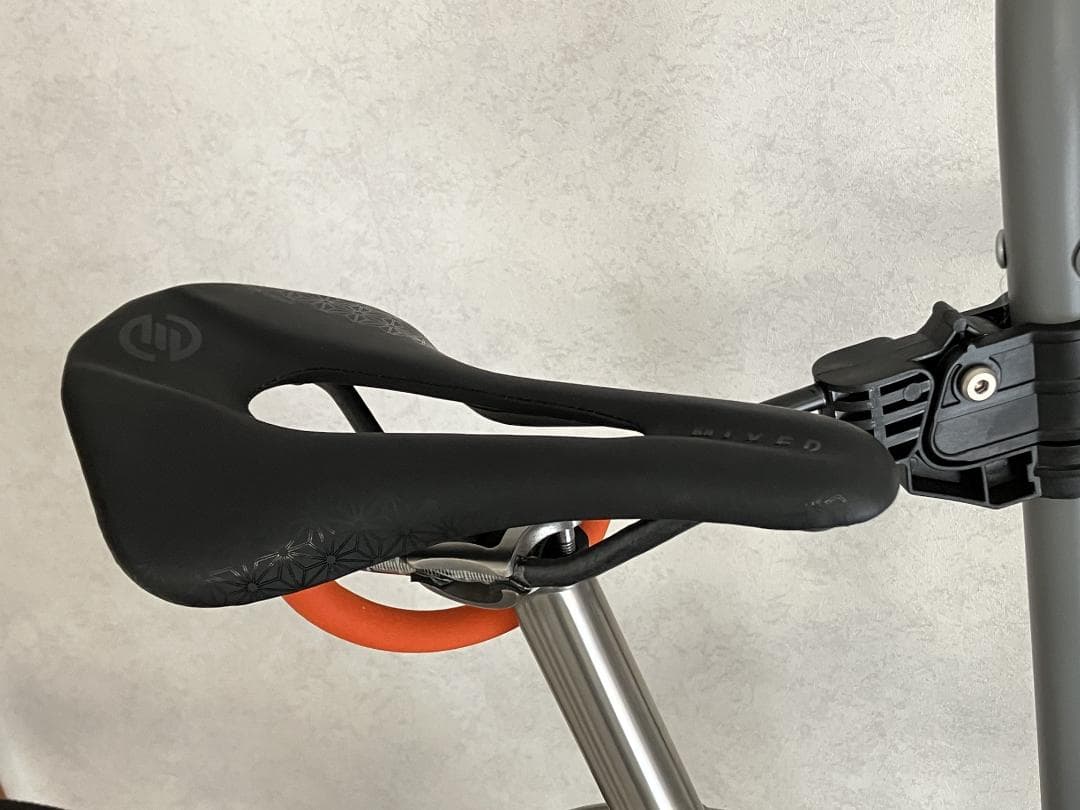 レイノルズ921ステンレスピストバイク EmmeAkka新品パーツ多数同梱