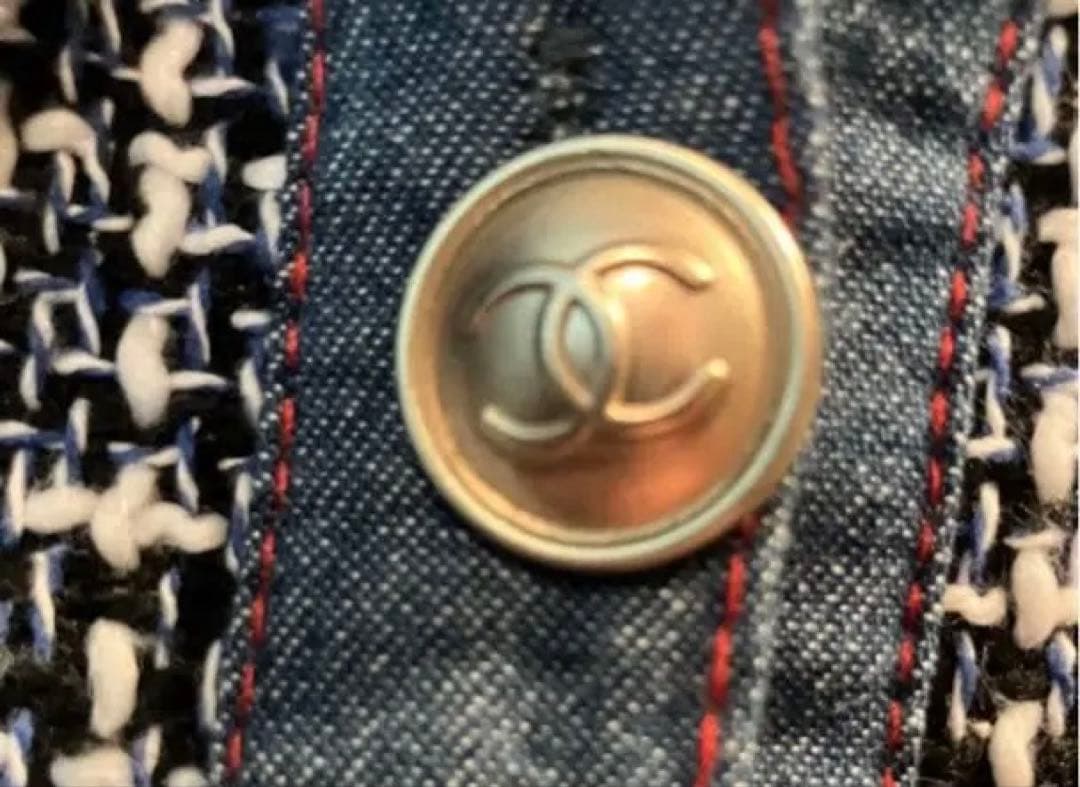 めちゃ可愛い　CHANEL ワンピース　M ブローチ2 CCボタン ノベルティ