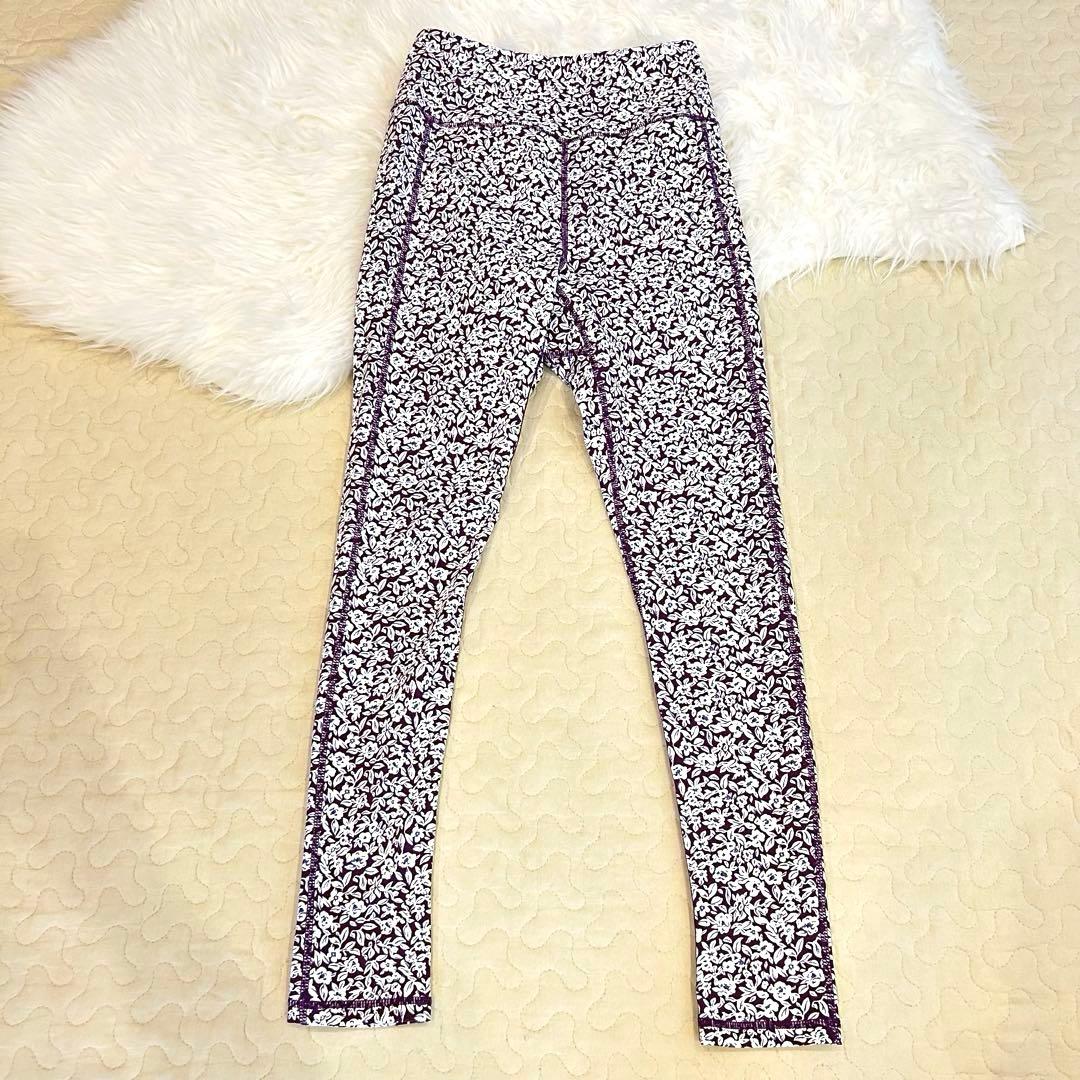 ［極美品］emmiyoga ヨガウェアセットアップ　花柄パープル ピラティス