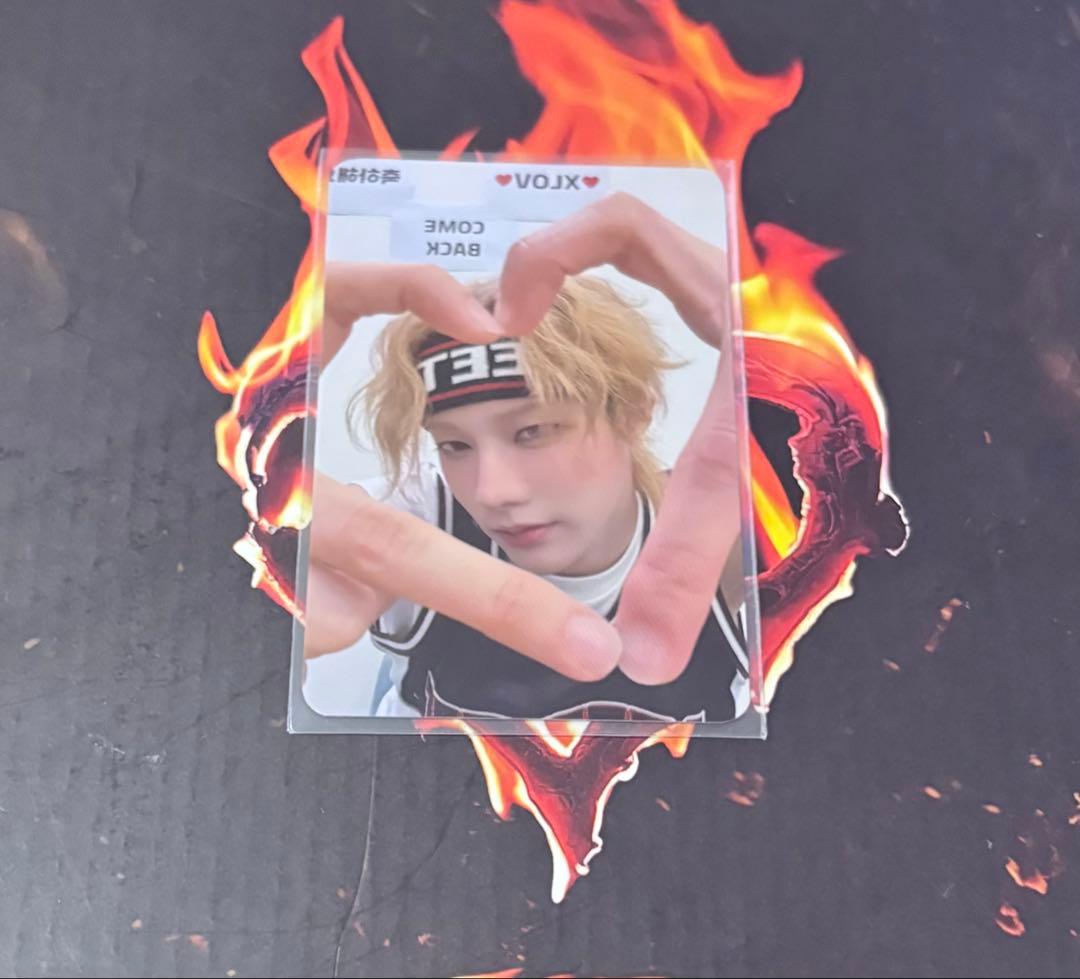 出回りなし XLOV 1stmusic ルイ トレカ 미공개 포토카드