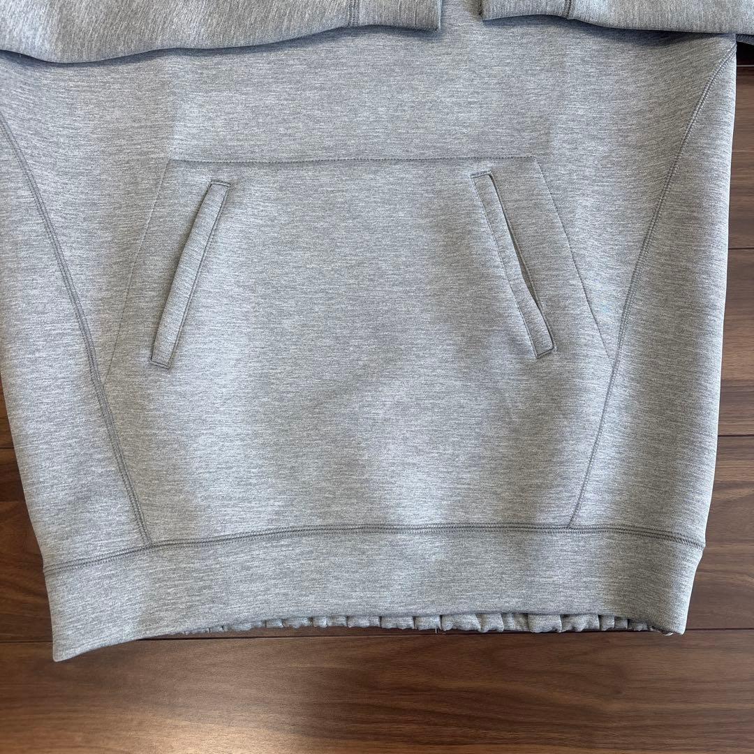 ディセンバーメイ　パーカー　フーディー　メンズM-Lサイズ目安